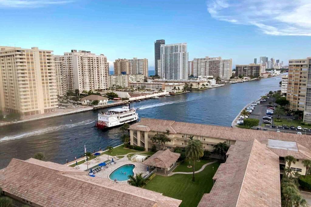 Beachwalk 1B 1B Incredible View Apartment 14 A Халландейл-Бич Экстерьер фото